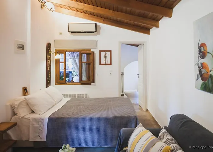 Small Guesthouse In The Garden