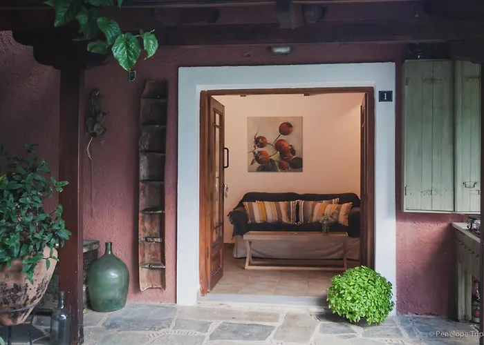 Small Guesthouse In The Garden